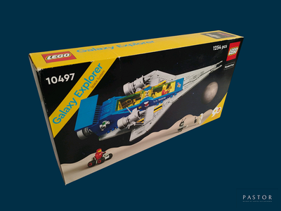 une boîte de Lego contenant une navette spatiale