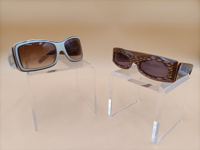 2 paires lunettes soleil