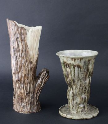 Lot de 2 vases: - vase cornet en céramique signé Gerlou en d…