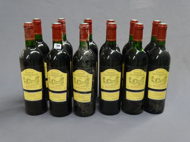 CHATEAU LE CONSEILLER: 12 bouteilles BORDEAUX, année 2001(bouteil...