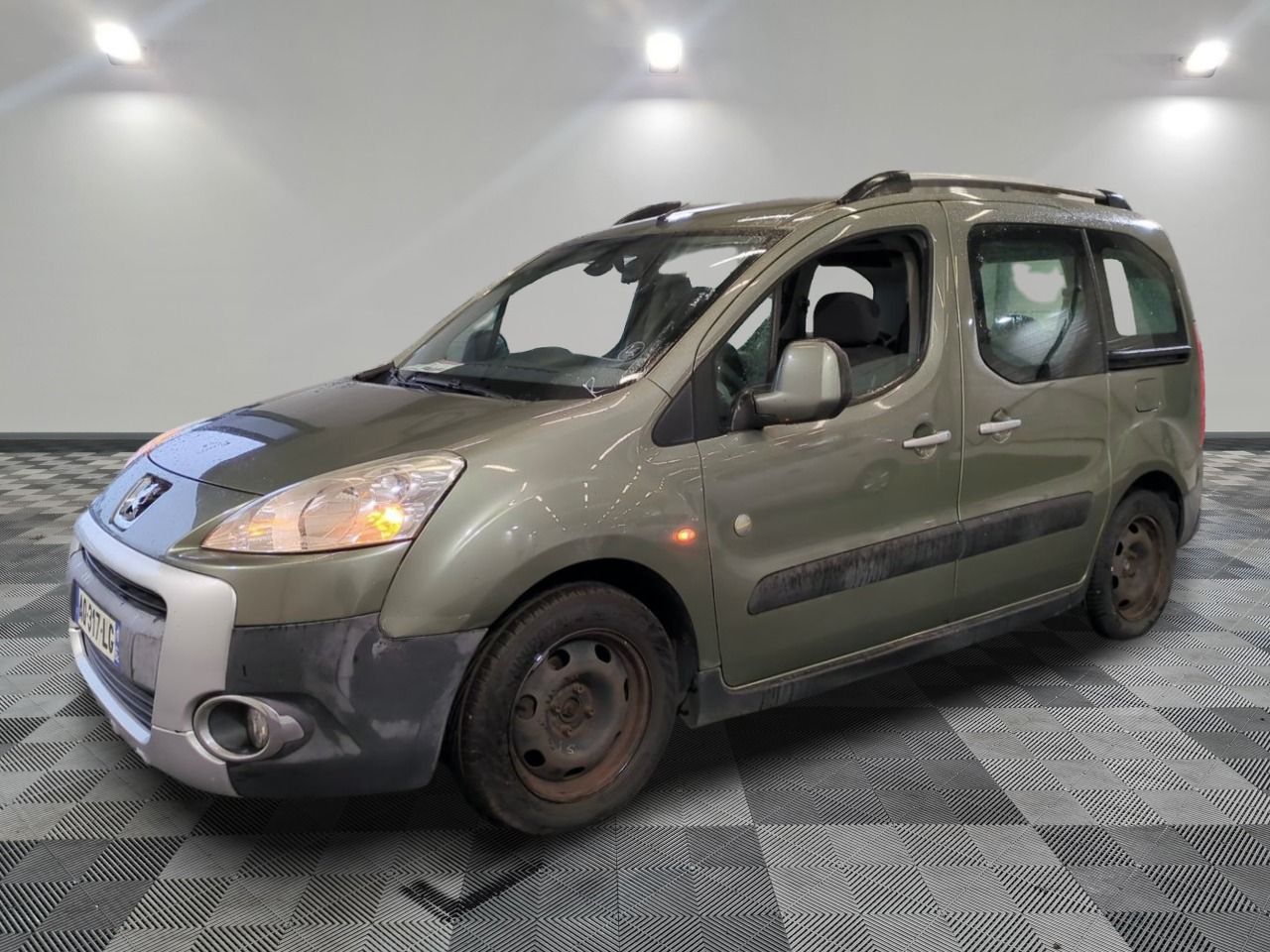 PEUGEOT - PARTNER TEPEE 1.6 HDI 90CH OUTDOOR - GO - Mise en …