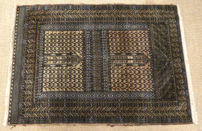 gros plan d'un morceau de tissu sur lequel est dessiné un motif