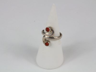 sterling silver ring with garnett and garnett on it