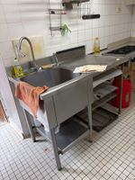 Une plonge inox un bac avec douchette - PREVOIR BOUCHONS.