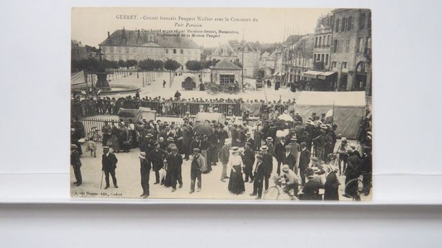 Guéret : Circuit Peugeot-Wolber. Le Parc fermé. TBE.