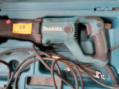 Scie sabre MAKITA JR3051P filaire dans son coffret - Photo 1