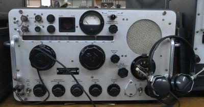 Autophon Récepteur à ondes courtes type E627, avec casque éc…