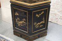 Belle vitrine vintage hexagonale avec toit en pagode - laque… (photo 6)