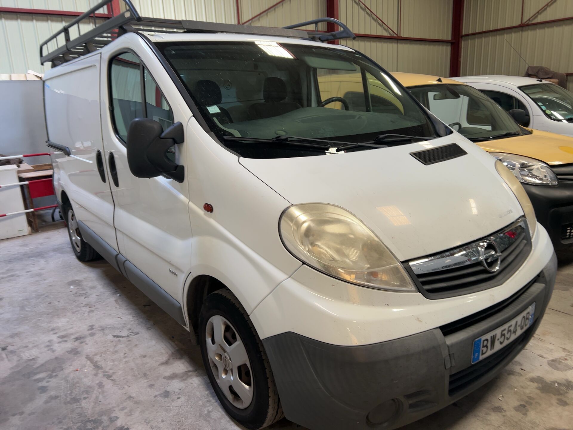 OPEL VIVARO 2.0 DCI 90 CH NON ROULANT - VIVARO 2.