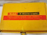 Boîte à lumière Kodak 8 pour films