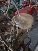 Tracteur agricole MC CORMICK. Modèle FARMALL H. (photo 4)