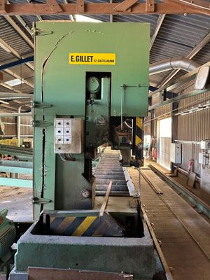 a machine that is sitting inside of a building