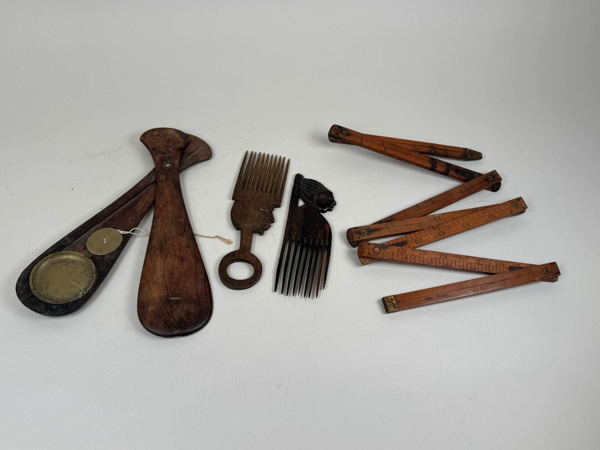 Objets d'art & Curiosités