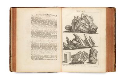 un livre ouvert contenant des illustrations de différents types de roches et de pierres