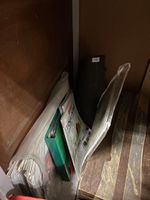 Lot de brocante : bidon vintage, porte revue en bois, balanc… (photo 3)