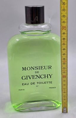 21 / P2 / Monsieur de Givenchy, eau de toilette Paris …