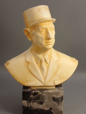 Résine sur marbre - signé A. Santini - Général De Gaulle (ha…