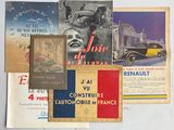 beaucoup de vieux livres accrochés au mur