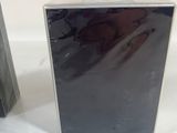 a picture of a black and white box with a picture on it