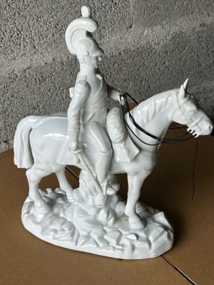 Porcelaine blanche - Empire - Chevau-léger à cheval (hauteur…