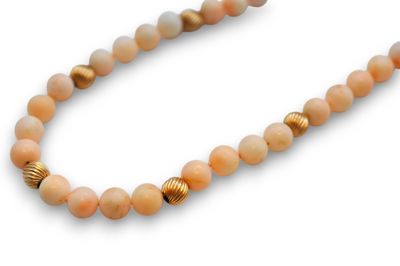 Collier orné de perles de corail peau d'ange. Perles en or 9k (375/100 - Photo 1