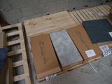 de nombreux types de carreaux différents sur les palettes