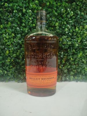 1 bouteille de whisky BULLEIT BOURBON - 45% vol - 70cl - Photo 1