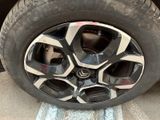 the tire of a car is shown with a tire tread on it