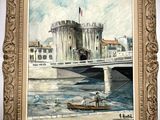 une peinture à l'huile représentant un bateau sur une rivière, avec un château en arrière-plan
