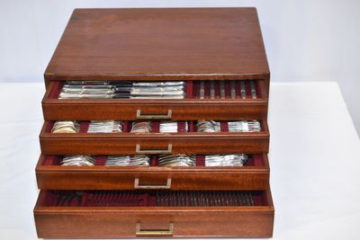 FELIX FRERES TOULOUSE, Ménagère en métal argenté modèle file… - Photo 1