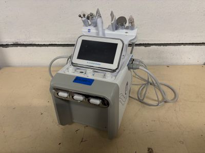 a machine that is sitting on top of a table