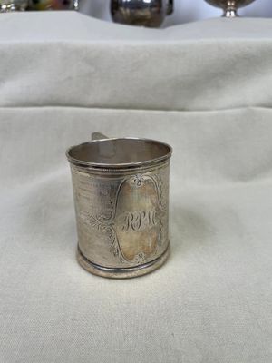 Petite chope en argent Poids: 80 g