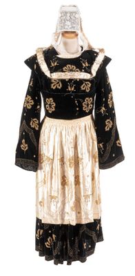 robe noire et dorée sur un mannequin, mannequin, mannequin, mannequin, mannequin, mannequin, mannequin, mannequin, manne