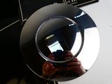 une personne se prenant en photo dans un miroir