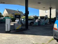 Ensemble de 10 postes de distribution de carburants, compren… (photo 5)