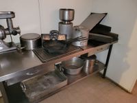 Ensemble de batterie de cuisine comprenant entre autre gamel… (photo 2)