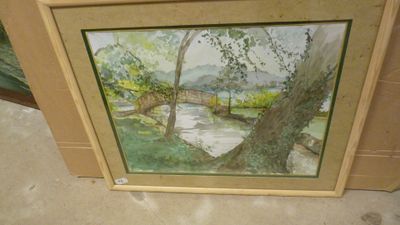 une photo d'une photo d'un tableau sur le mur