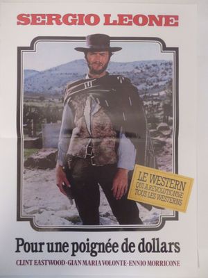 affiche de cinéma représentant un homme en tenue de cow-boy, un pistolet à la main