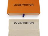 Étui à lunettes de soleil Louis Vuitton avec pochette