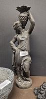 Femme à l'Antique : bougeoir en régule. (photo 3)