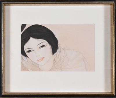 une image représentant le dessin d'une femme aux longs cheveux noirs