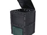 une boîte en plastique noire avec un couvercle ouvert, sur fond blanc