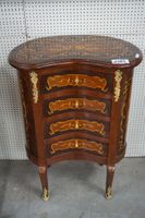 commode en forme de rein en marqueterie - avec 4 tiroirs - H…