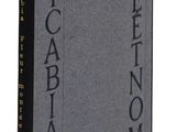 la couverture d'un livre avec une écriture noire sur fond blanc