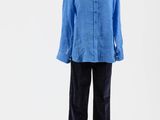 une chemise bleue et un pantalon noir sur un mannequin, un mannequin, un mannequin, un mannequin, un mannequin, un mannequin, un mannequin, un mannequin, un mannequin, un mannequin, un mannequin, un mannequin, un mannequin, un mannequin, un mannequin, un mannequin, un mannequin, un mannequin, un mannequin, un mannequin, un mannequin, un mannequin, un mannequin, un mannequin, un mannequin, un mannequin, un mannequin, un mannequin, un mannequin, un mannequin, un mannequin, un mannequin, un