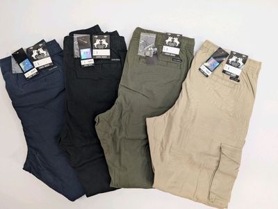 Lot de 4 pantalons cargo taille L - TVA Récupérable - Ce lot… - Photo 1