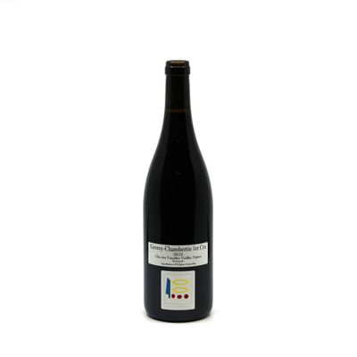 a bottle of wine that is sitting on a table