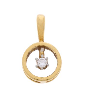 gros plan d'un pendentif en diamant sur fond blanc