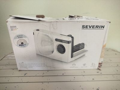 1 trancheuse électrique de marque SEVERIN - Modèle : AS 3912 - Photo 1