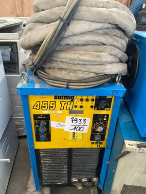 a machine that has a bunch of hoses on top of it